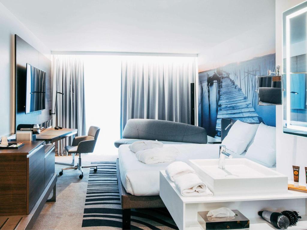Novotel Paris Coeur d'Orly Airport
