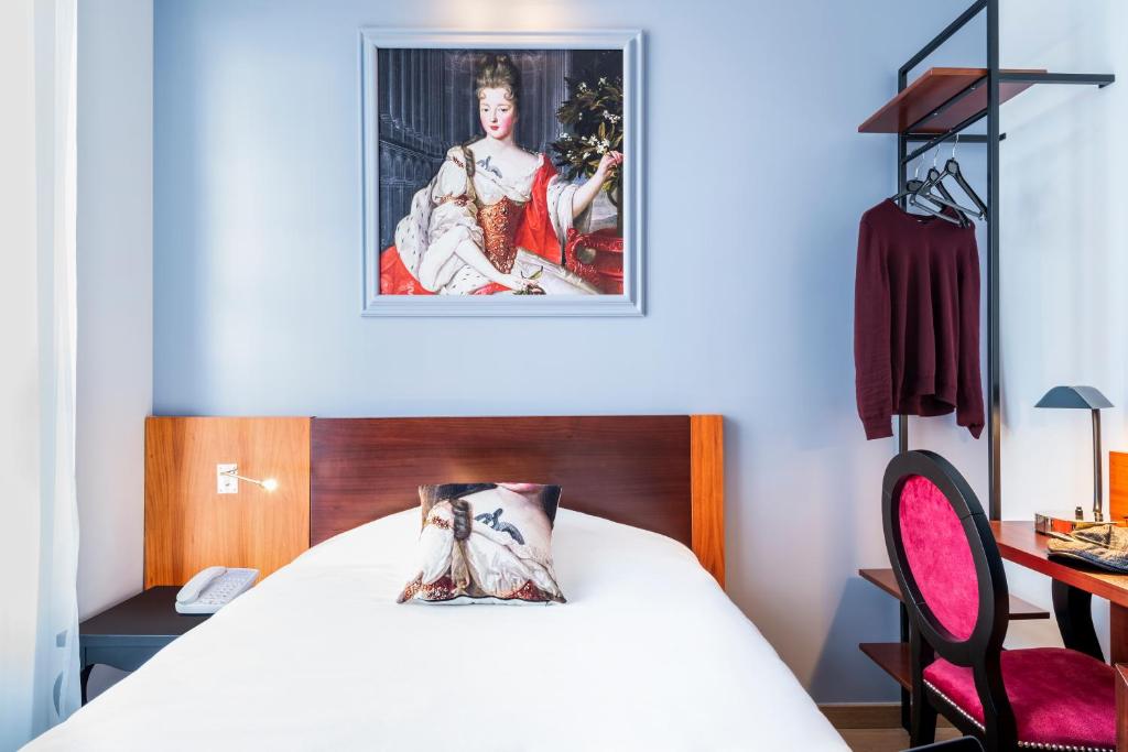 Chambre double Hôtel des Lys - Booking