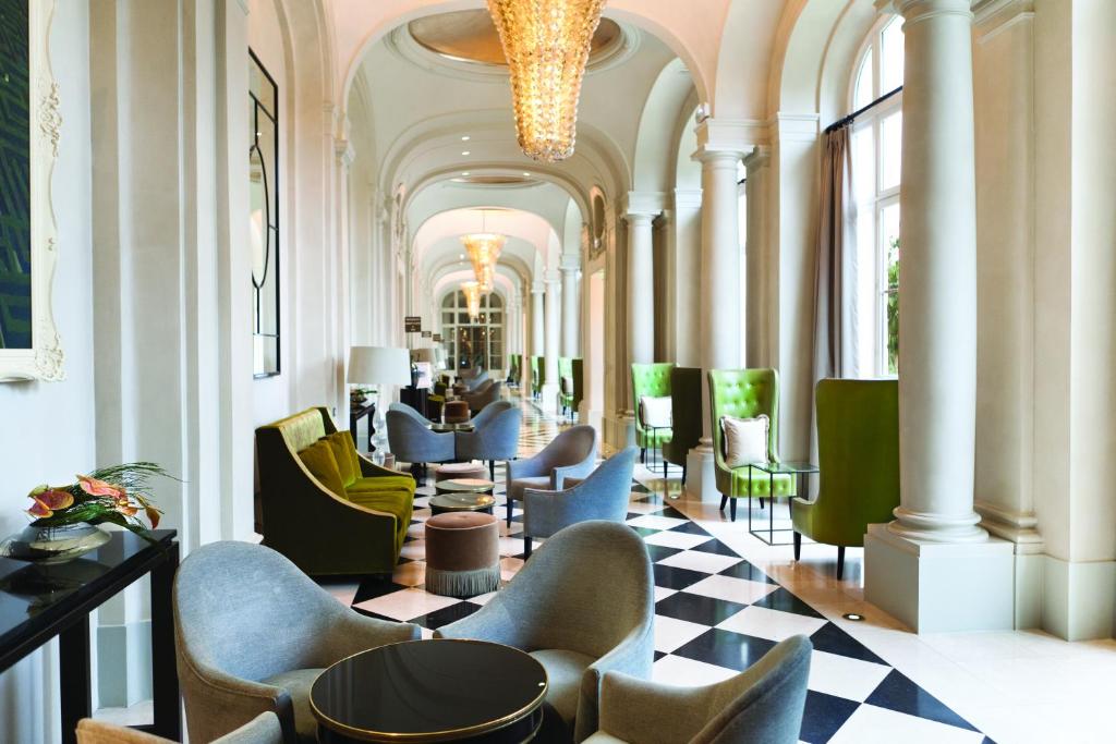 Lobby Waldorf Astoria Versailles - Booking