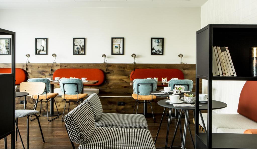 Salon petit-déjeuner L'Imprimerie Hôtel - Booking