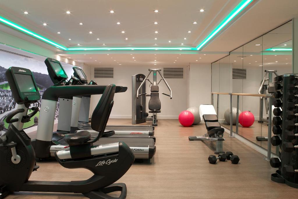 Renaissance Paris Nobel Tour Eiffel Hotel