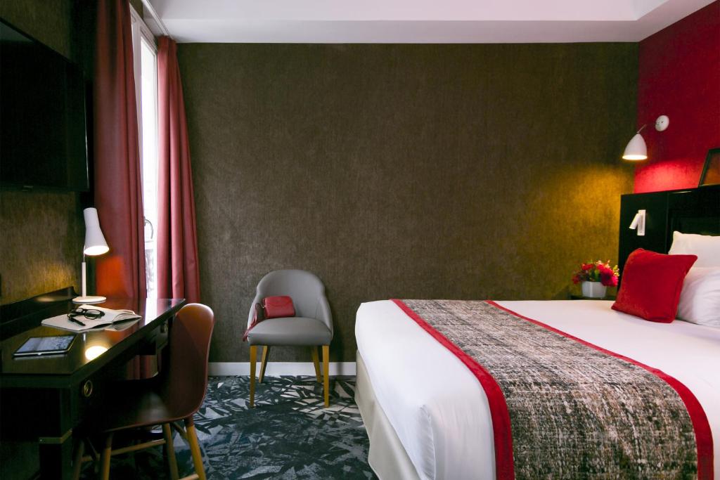 Hôtel de Neuville Arc de Triomphe