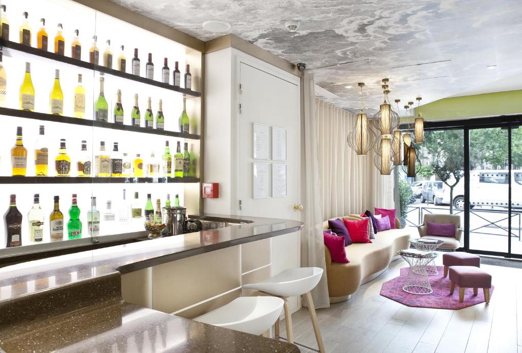 Hôtel Eiffel Segur