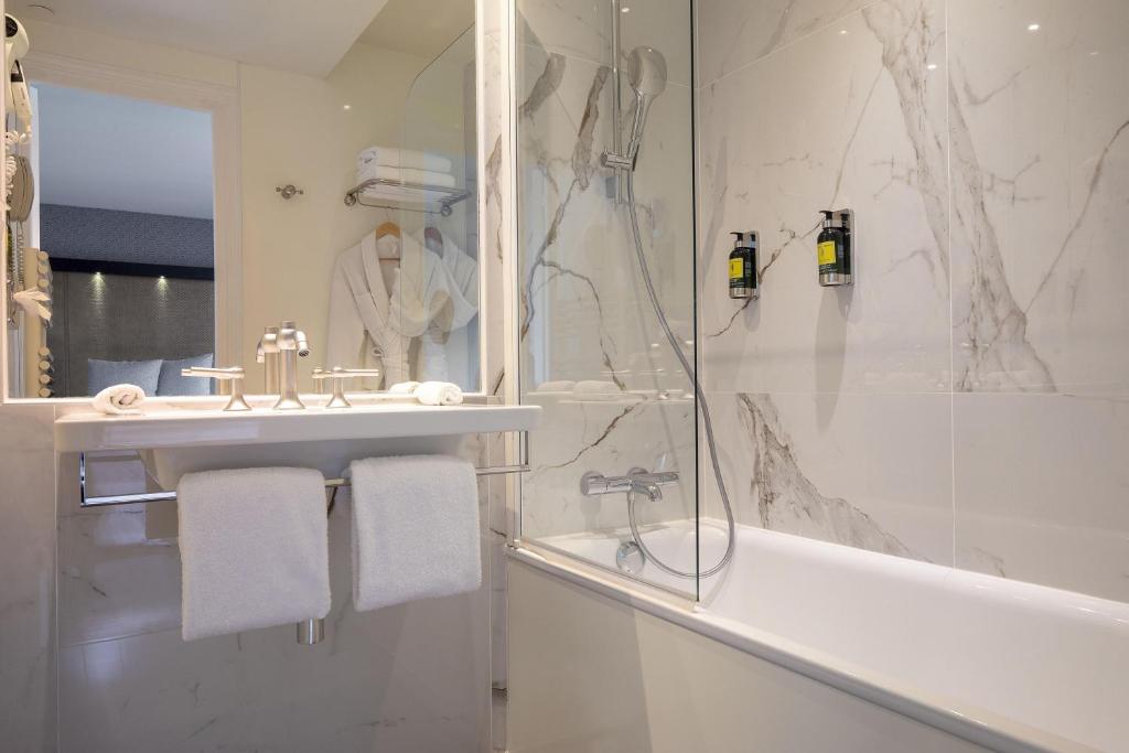 Hôtel Élysées Régencia