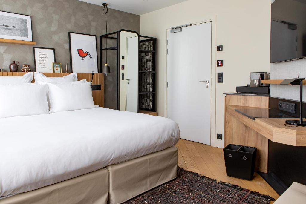 Maison Mère - Booking