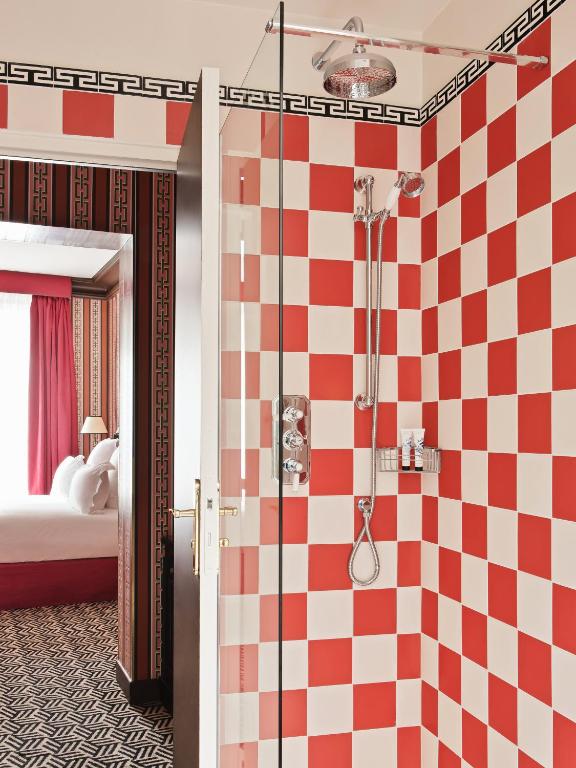 Hôtel Les Deux Gares - Booking