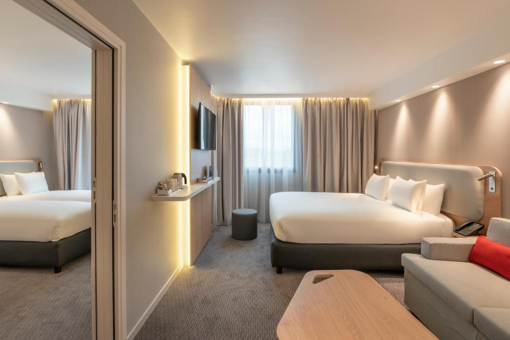 Holiday Inn Express - Marne-la-Vallée Val d'Europe, an IHG Hotel