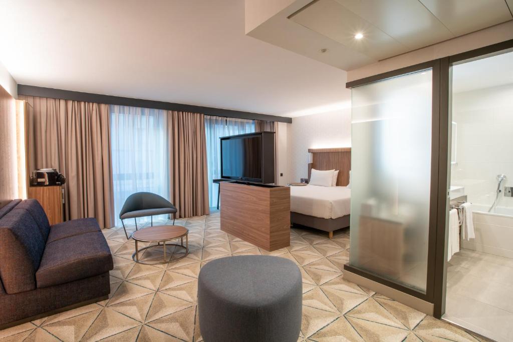 Courtyard by Marriott Paris Porte de Versailles - Booking