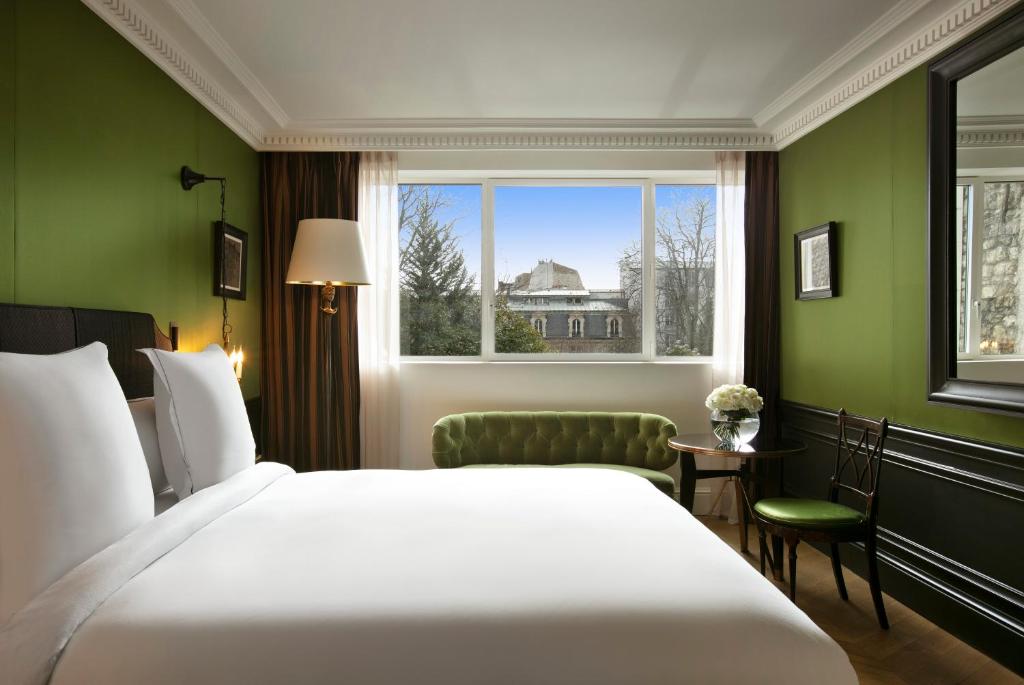 Hôtel de Berri Champs-Élysées, a Luxury Collection Hotel