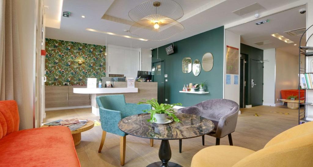 Hotel Apolonia Paris Montmartre - Sure Hotel Collection by Best Western