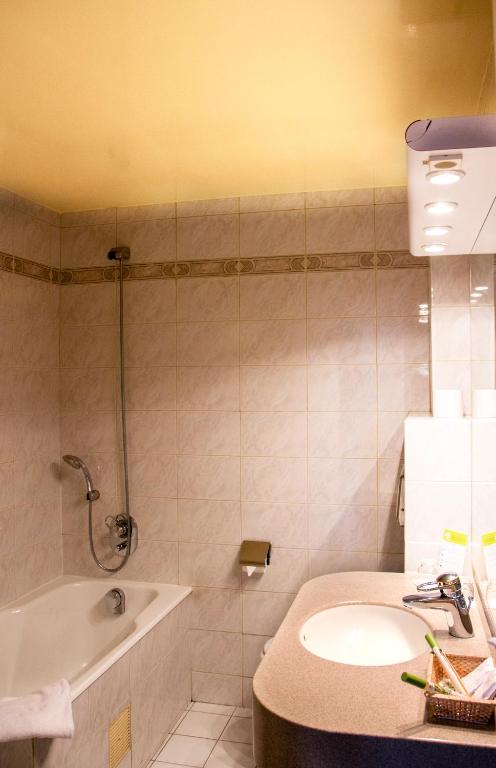 Hôtel Terminus Montparnasse