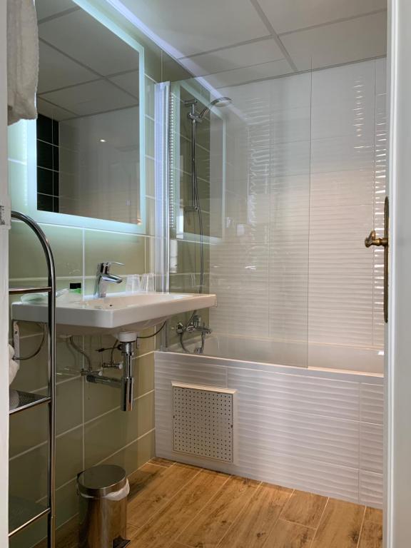 Hôtel Saint Martin Bastille