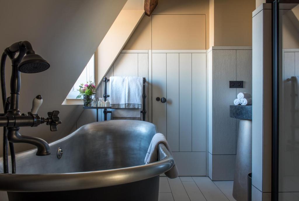 Cour des Vosges - Booking