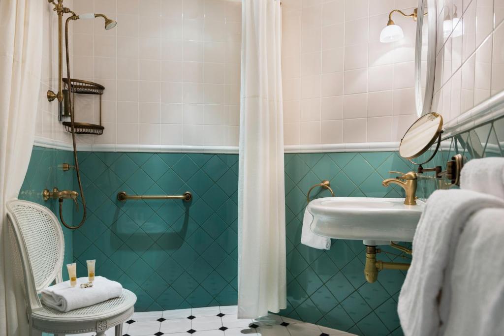 Hôtel de Neuve by Happyculture