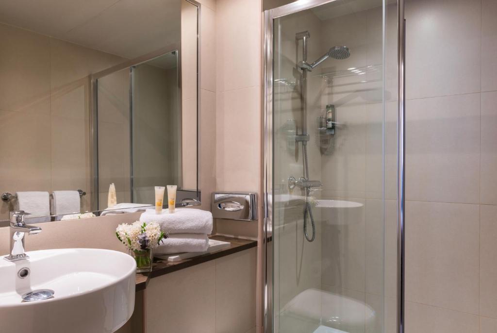 Hôtel de Neuve by Happyculture