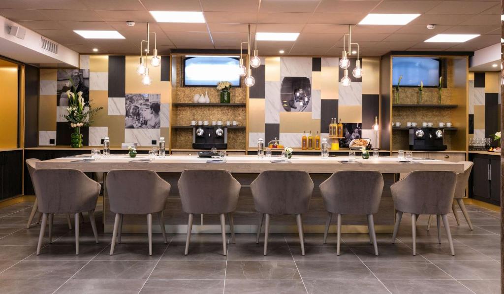 Hôtel Niépce Paris - Booking