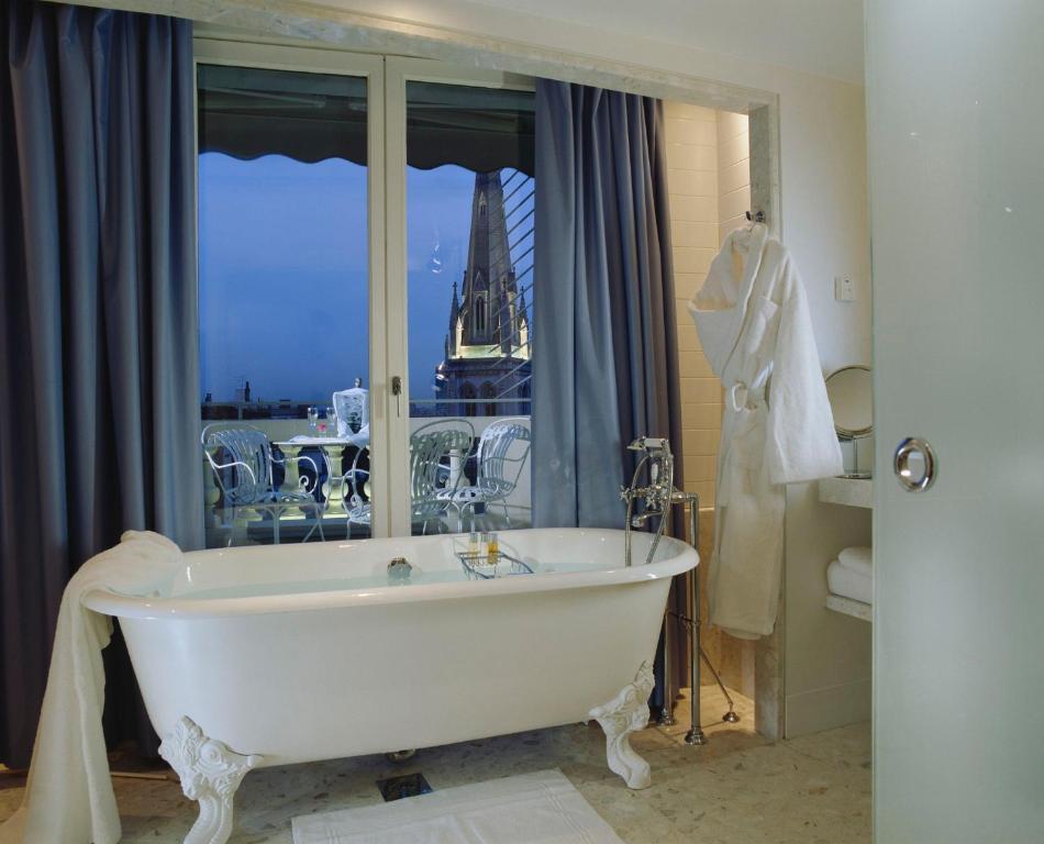 Hôtel De Sers Champs Élysées Paris