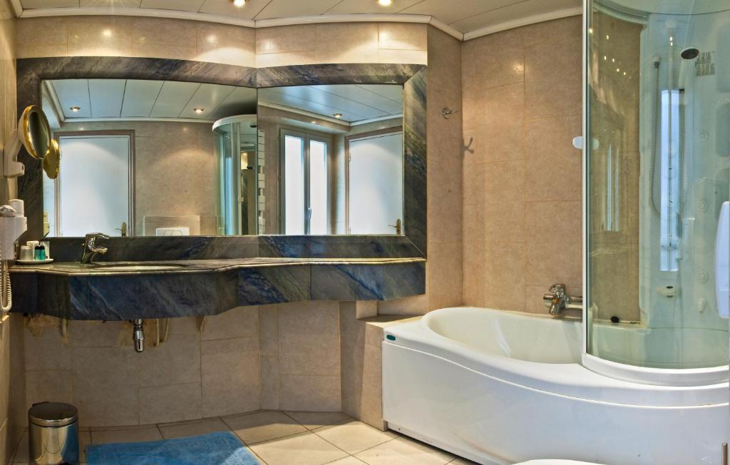 Hôtel Du Midi Paris Montparnasse