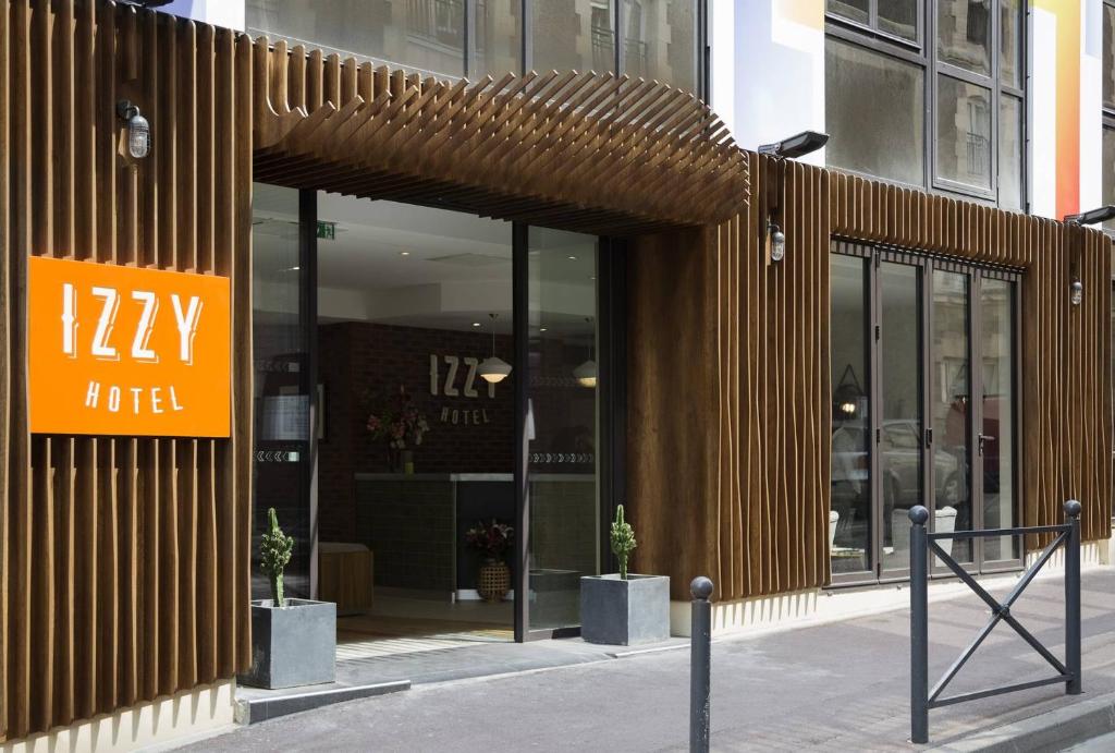 Hôtel Izzy by HappyCulture - Booking