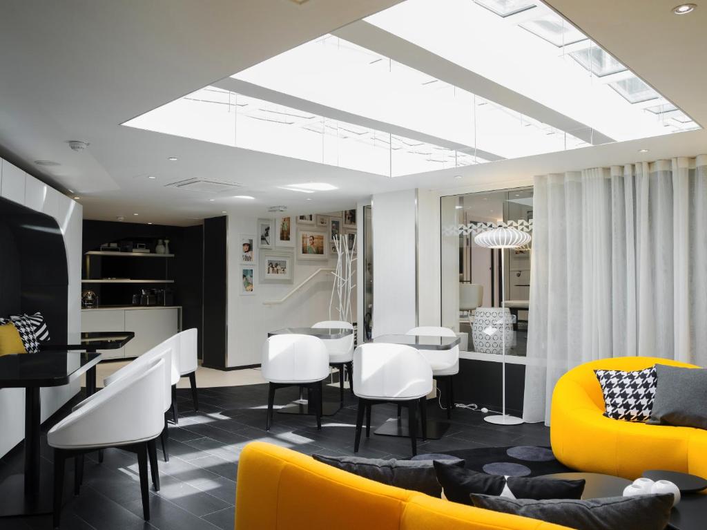 Hôtel Ekta Champs Élysées