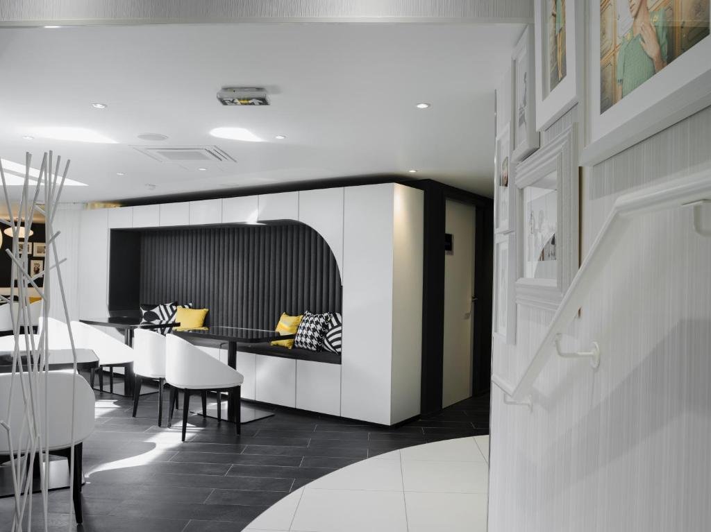 Hôtel Ekta Champs Élysées