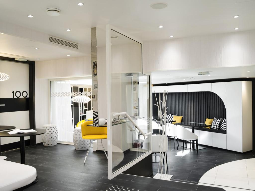 Hôtel Ekta Champs Élysées