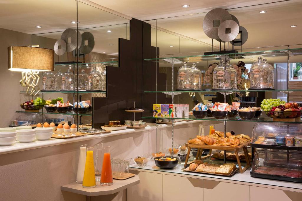 Hôtel Galileo Champs Elysées