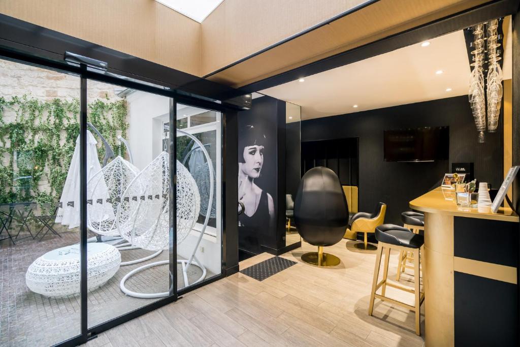 Hôtel Les Bulles de Paris - Booking