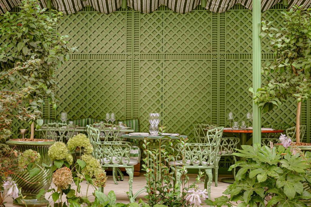 Saint James Paris
