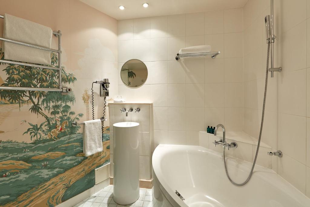 Hôtel du Petit Moulin