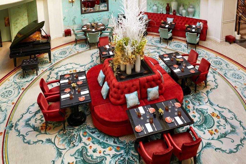Shangri-La Hotel Paris