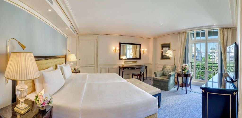 Shangri-La Hotel Paris