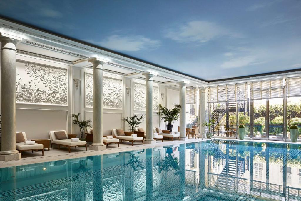 Shangri-La Hotel Paris