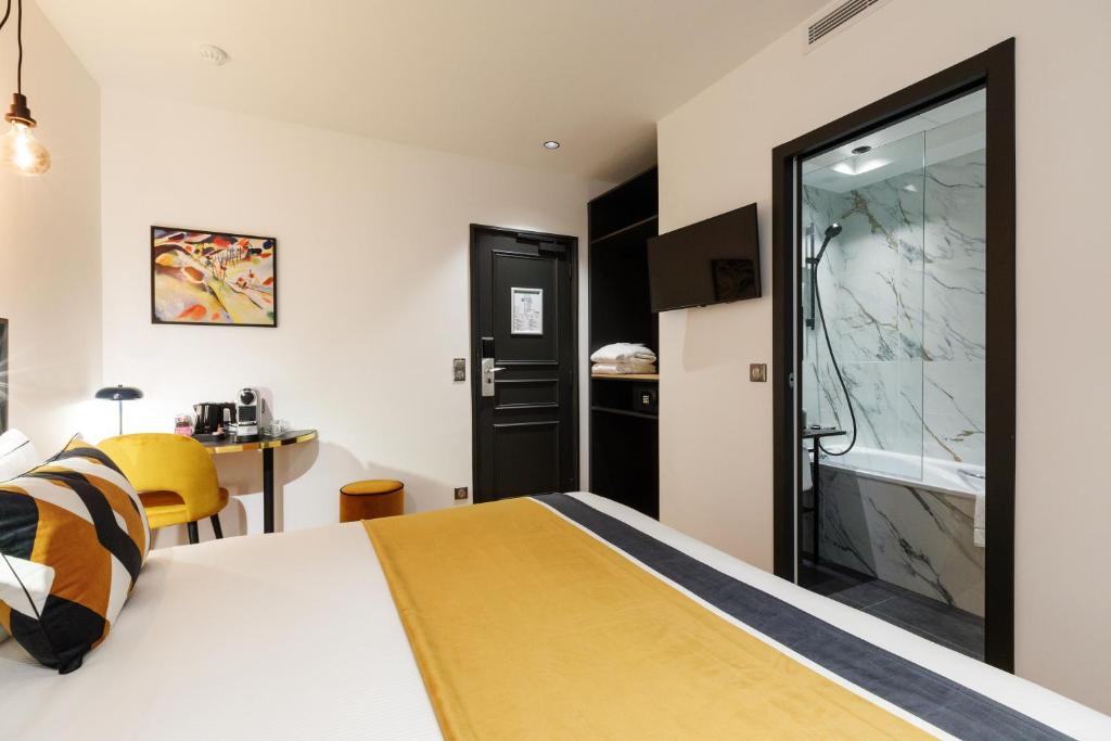 Hôtel Star Champs-Elysées