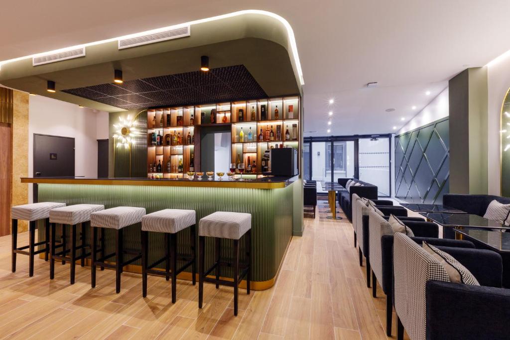 Hôtel Star Champs-Elysées
