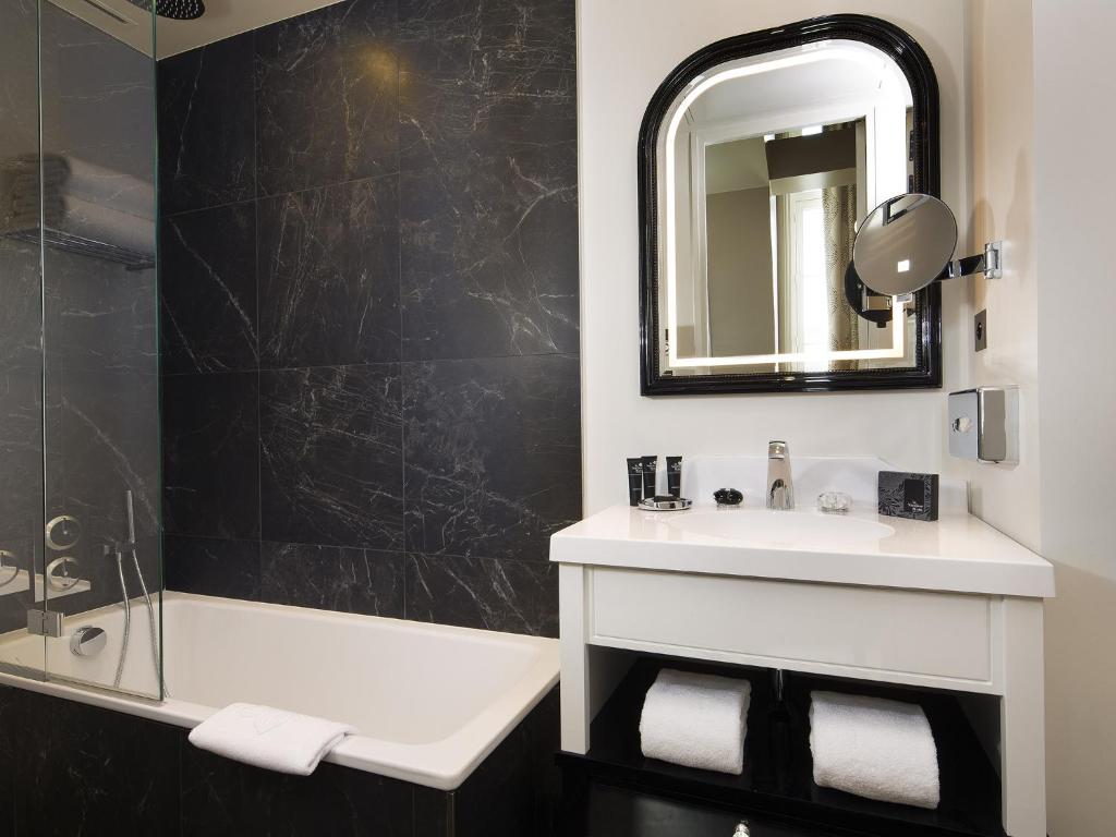 Le Narcisse Blanc Hôtel & Spa Paris