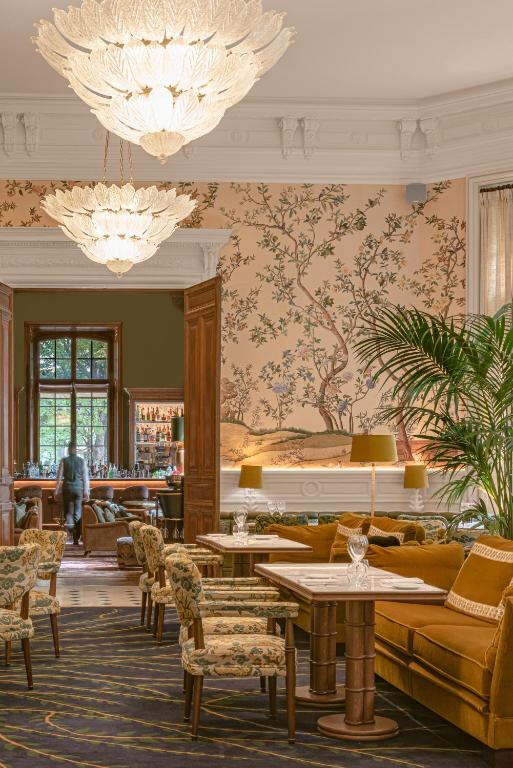 Saint James Paris - Booking