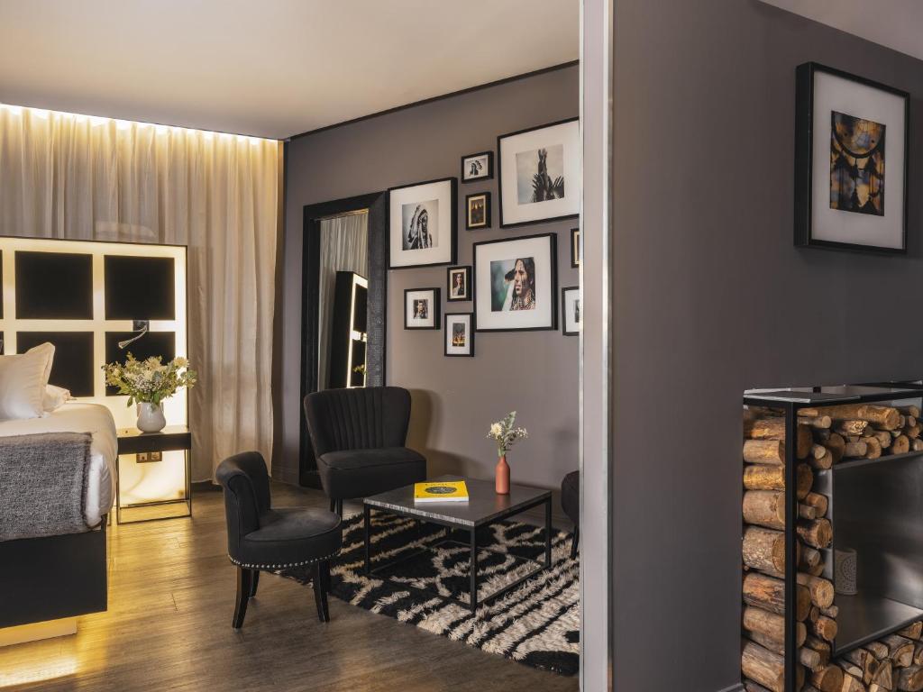 Legend Hotel Paris