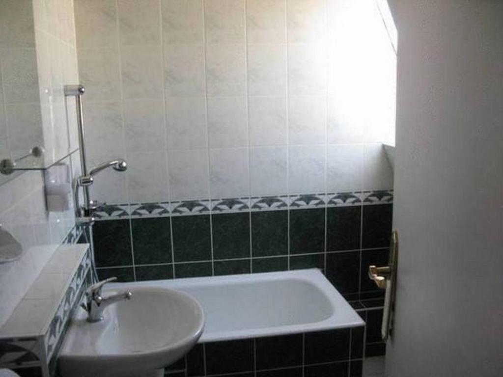 Hôtel Montana La Fayette - Paris Gare du Nord