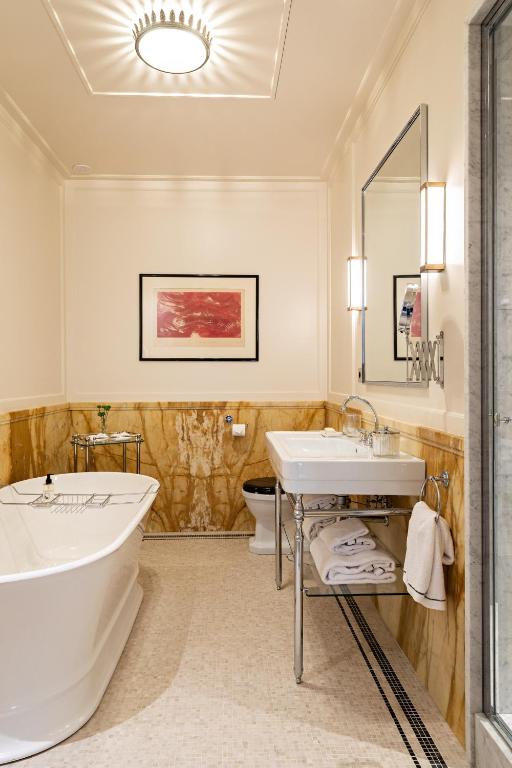 Hôtel Balzac - Booking