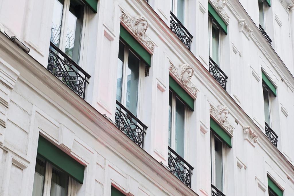 Hôtel 10 Opéra by HappyCulture - Booking