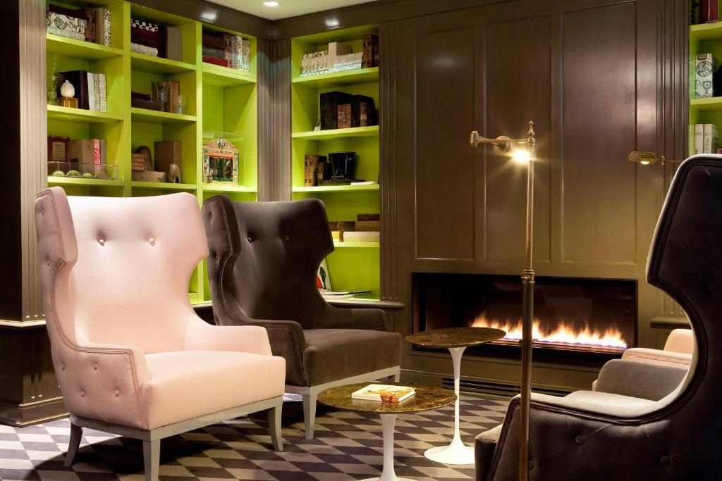 Maison Favart - Booking