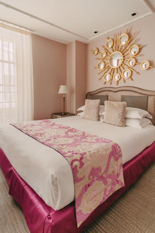 Maison Favart - Booking