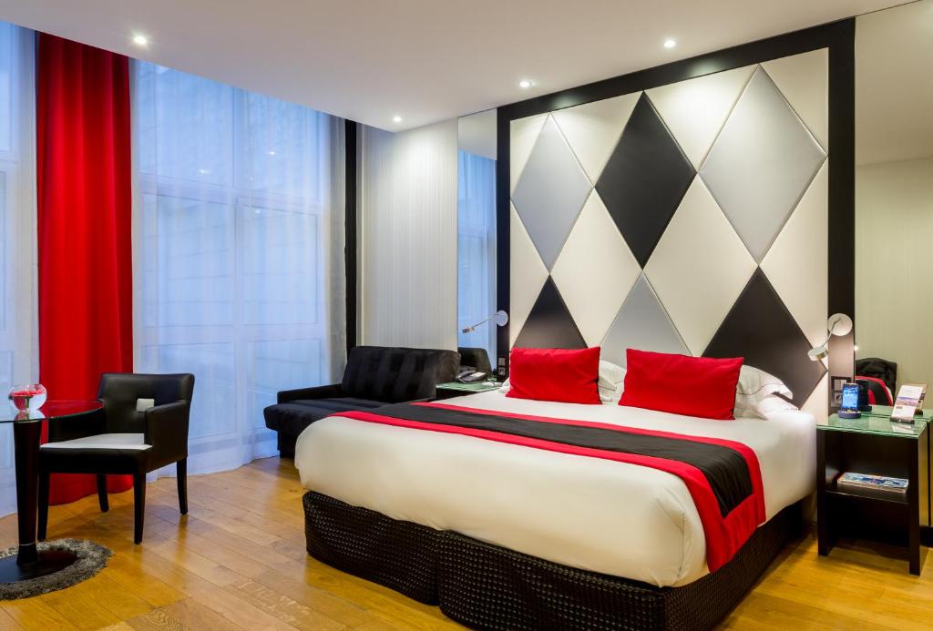 L’Empire Paris - Louvre - Booking