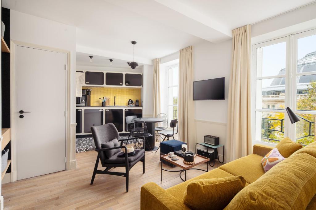 My Maison In Paris - Louvre