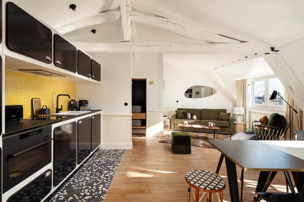 My Maison In Paris - Louvre