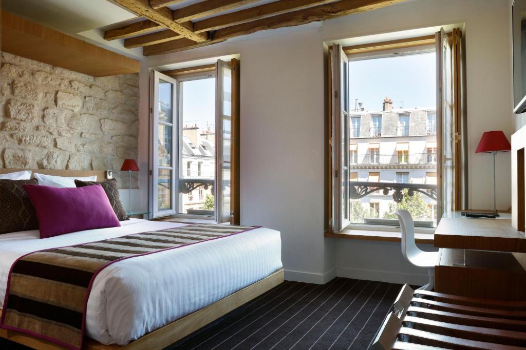 Select hotel