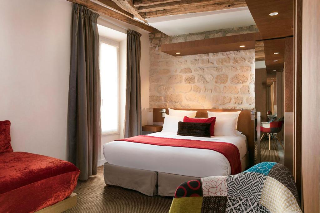 Select hotel