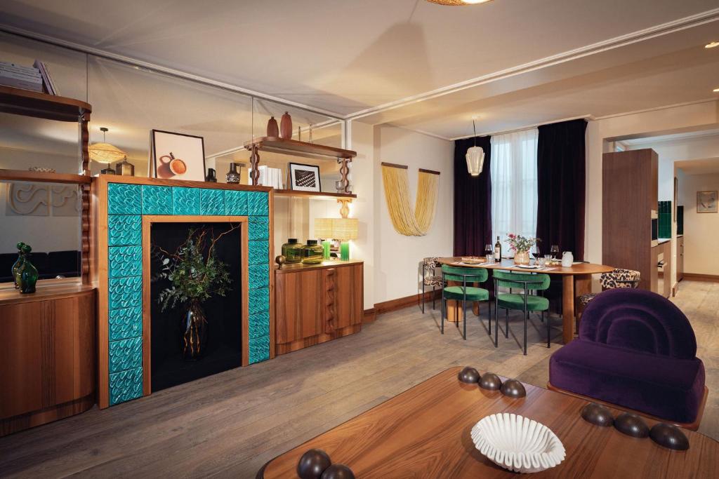 1.75 Paris La Trève