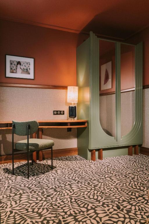 1.75 Paris La Trève